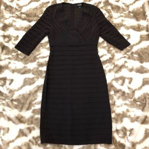 Sz 6 Adrianna Papell 3/4 Sleeve Bodycon Dress